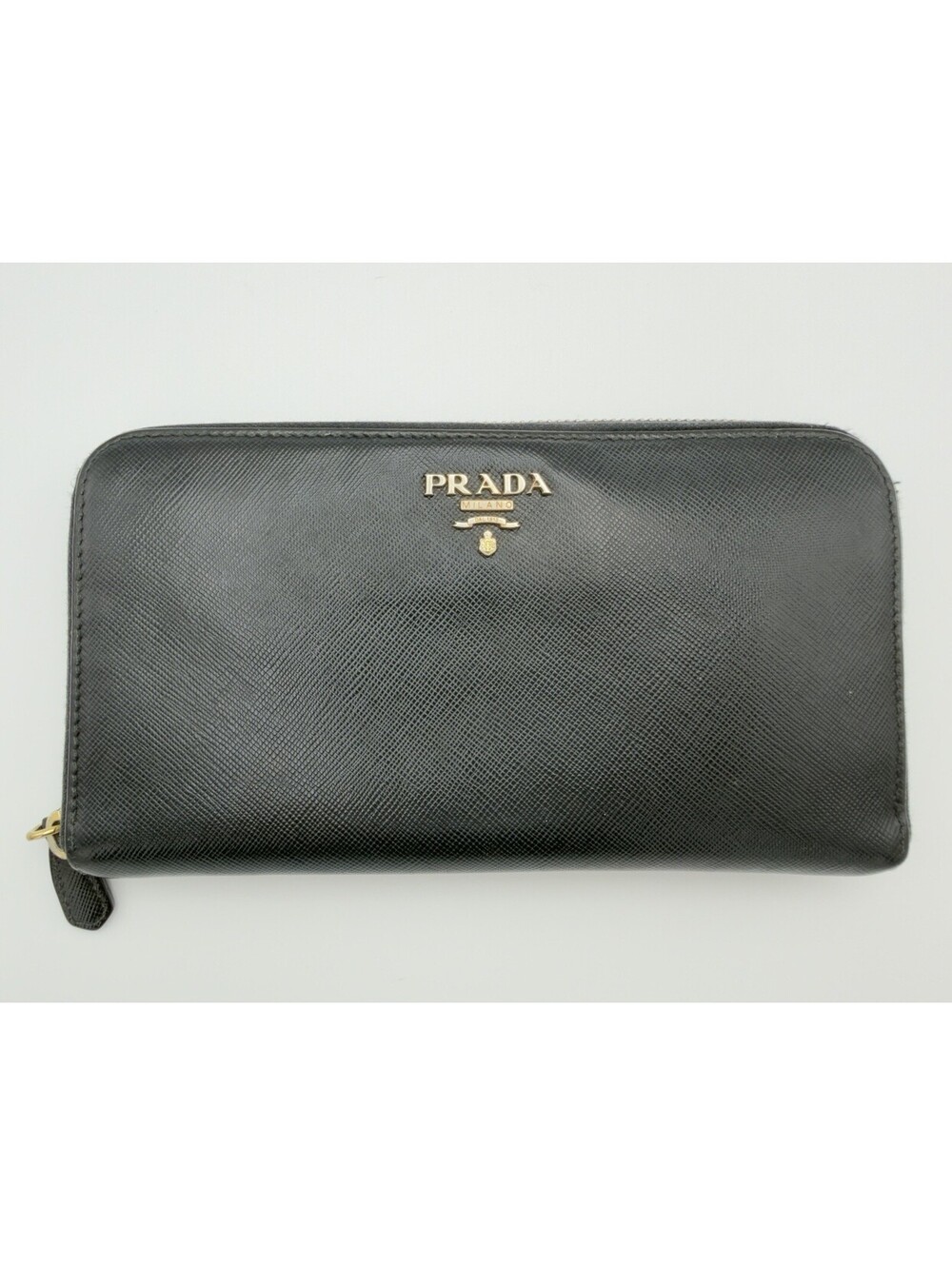 Authentic Black Prada Large Saffiano Leather Zippy Wallet Multicolored Lining